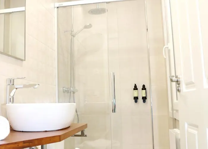 Magnifico Piso Frente Al Casco Viejo De * Bilbao