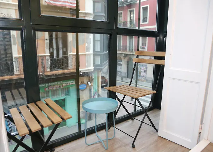 Daire Magnifico Piso Frente Al Casco Viejo De Bilbao
