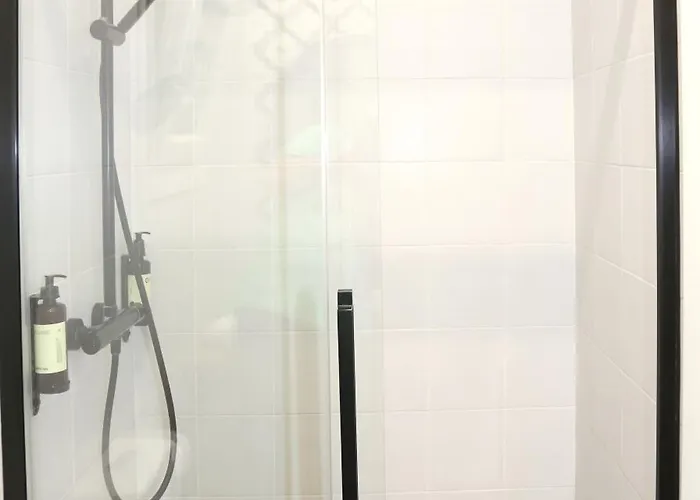 Magnifico Piso Frente Al Casco Viejo De *