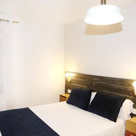 Magnifico Piso Frente Al Casco Viejo De Бильбао