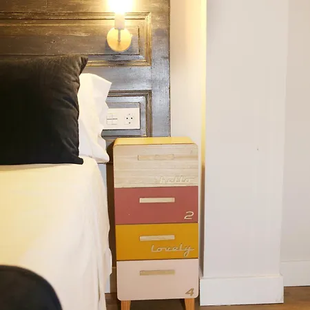 Magnifico Piso Frente Al Casco Viejo De *