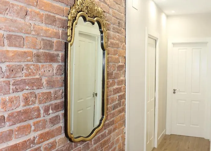 Magnifico Piso Frente Al Casco Viejo De Apartamento