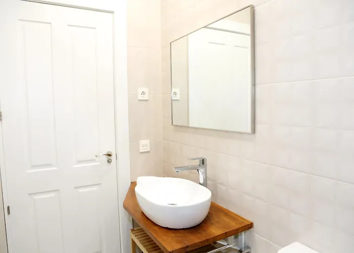 Magnifico Piso Frente Al Casco Viejo De