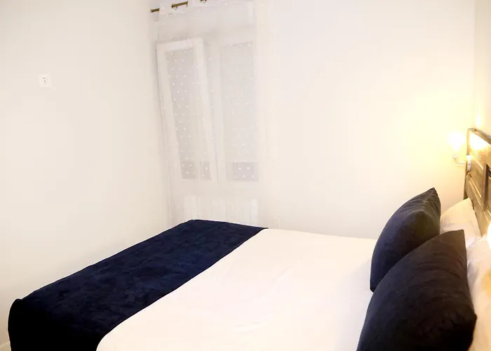 Magnifico Piso Frente Al Casco Viejo De *